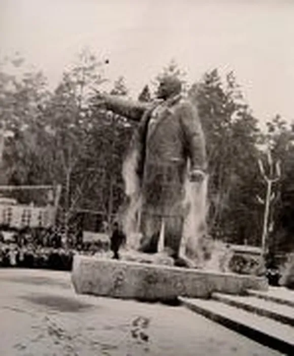 Lenin_1967_gips_2_149x180