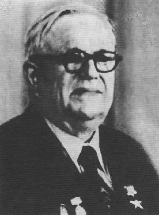 Leontichuk_geroi_atom