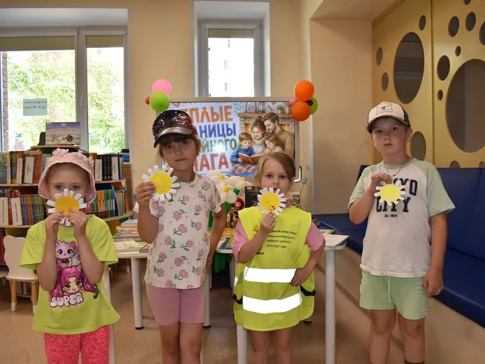 Участники мастер-класса к Дню семьи, любви и верности