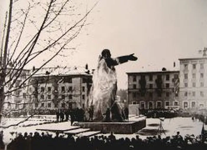 Lenin_1967_gips_1_248x180