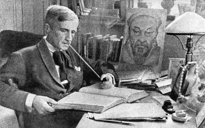 2 василий ян портрет с чингисханом(3)