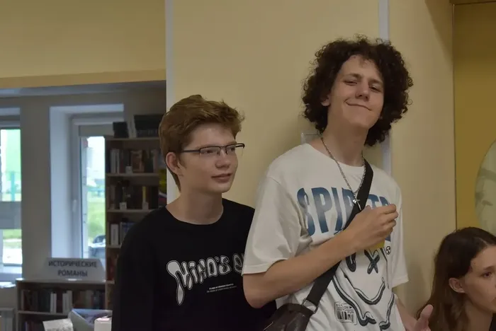 i (3)